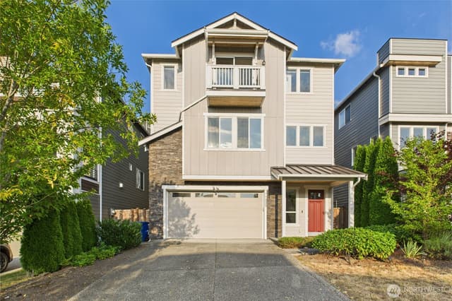Property photo for 19608 82nd Pl NE, Kenmore