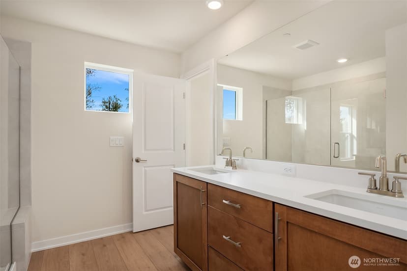 Property photo for 15806 23rd Avenue NE, Marysville photo 15