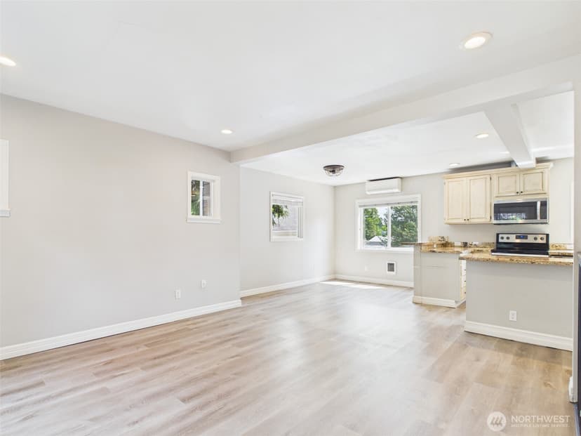 Property photo for 2906 16th Street, Everett photo 5