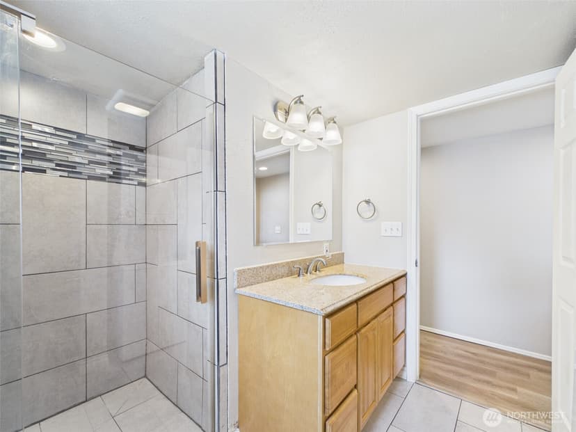 Property photo for 2906 16th Street, Everett photo 20