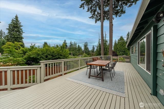 Property photo for 5027 126th Street SE, Everett photo 3