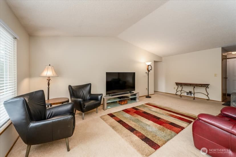 Property photo for 5027 126th Street SE, Everett photo 6