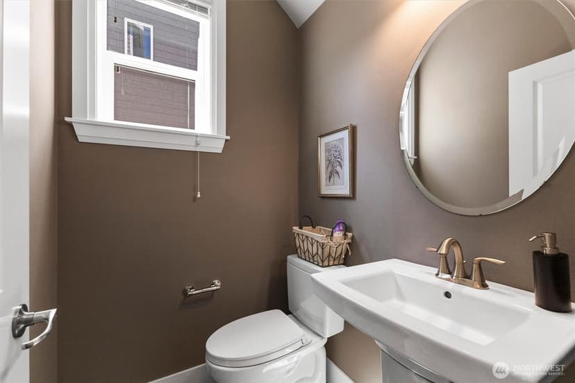 Property photo for 13221 23rd Avenue SE, Mill Creek photo 14