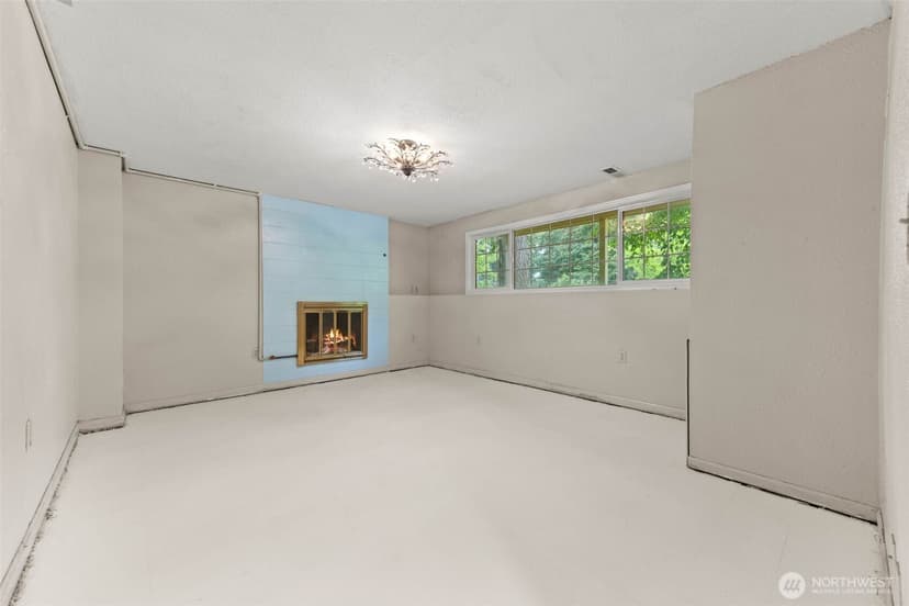 Property photo for 11117 Northstar Way SW, Lakewood photo 28