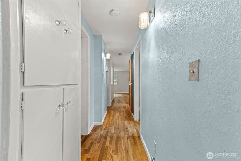 Property photo for 11117 Northstar Way SW, Lakewood photo 15
