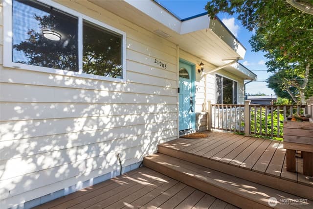 Property photo for 21903 82nd Place W, Edmonds photo 5