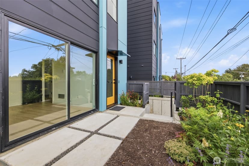 Property photo for 4521 35th Avenue S, Seattle photo 23