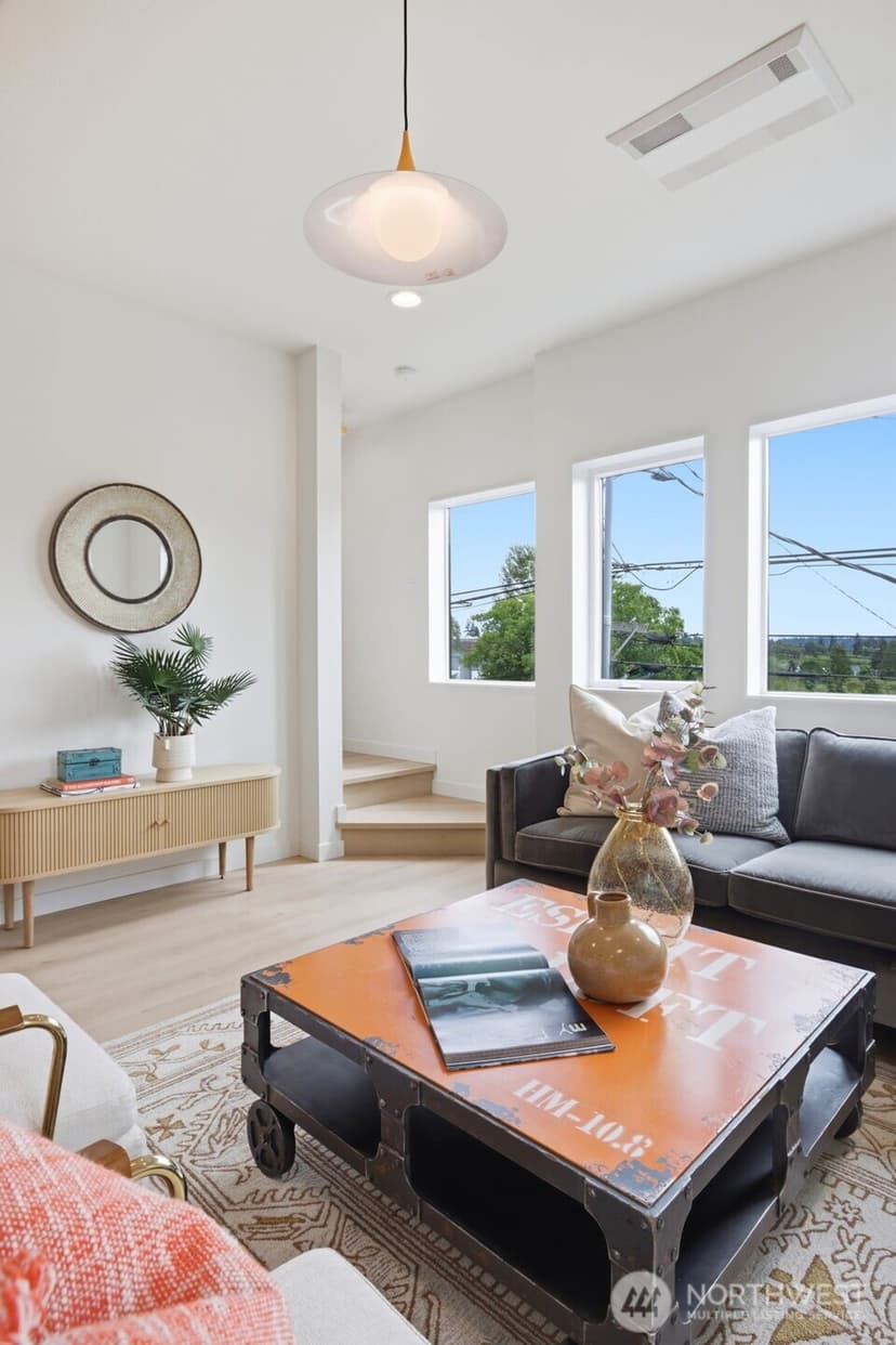 Property photo for 4521 35th Avenue S, Seattle photo 15