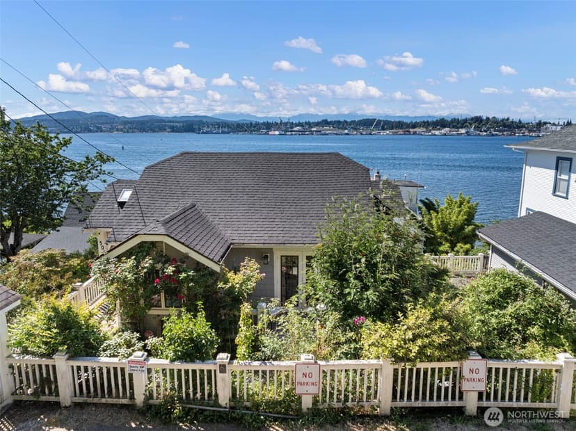 Property photo for 506 Perry Avenue N, Port Orchard