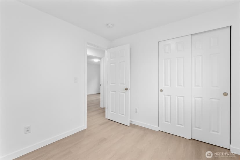 Property photo for 5016 26th Avenue SW, Seattle photo 20