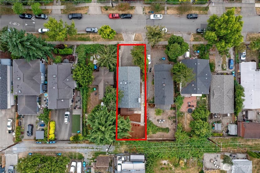Property photo for 5016 26th Avenue SW, Seattle photo 37