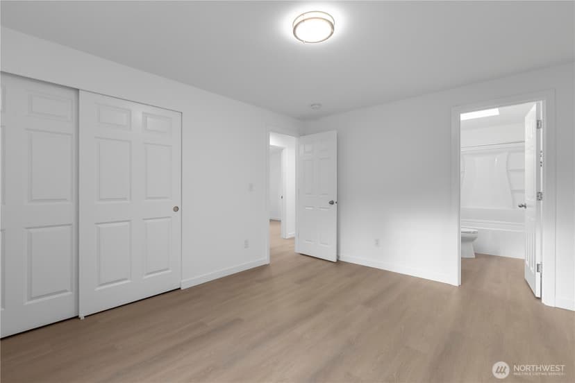 Property photo for 5016 26th Avenue SW, Seattle photo 19