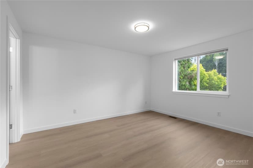Property photo for 5016 26th Avenue SW, Seattle photo 17