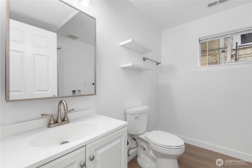 Property photo for 5016 26th Avenue SW, Seattle photo 24