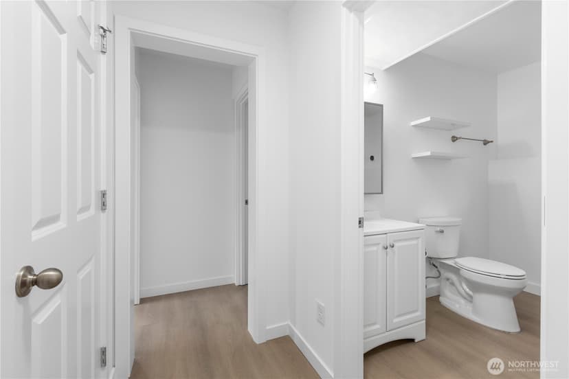 Property photo for 5016 26th Avenue SW, Seattle photo 23