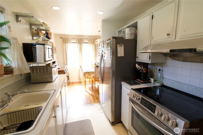 Property photo for 3216 20th Avenue S, Seattle photo 6