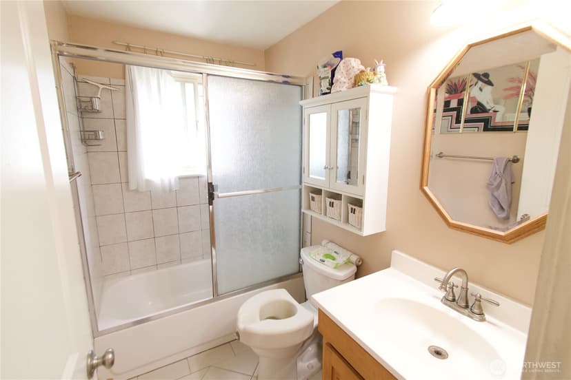 Property photo for 3216 20th Avenue S, Seattle photo 8