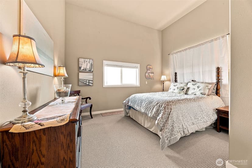 Property photo for 598 Marine View Drive SW, Ocean Shores photo 20