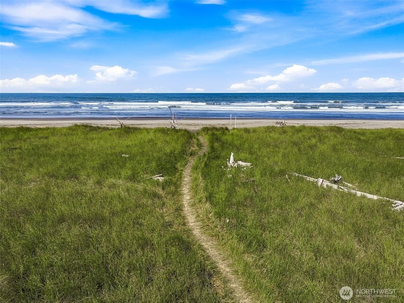 Property photo for 598 Marine View Drive SW, Ocean Shores photo 28
