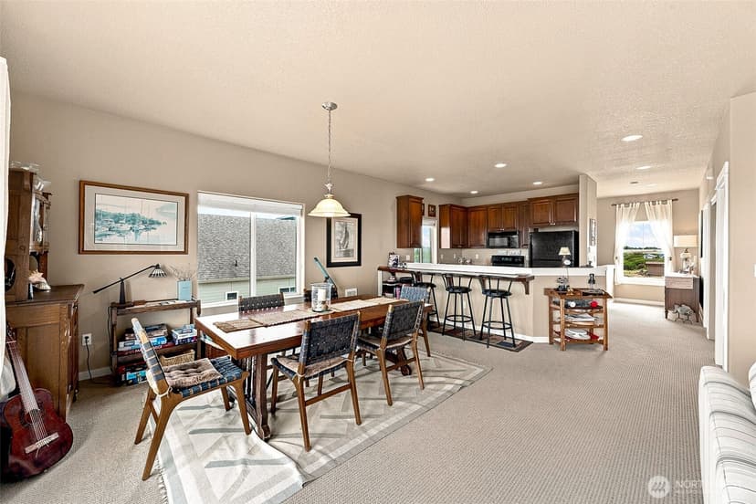 Property photo for 598 Marine View Drive SW, Ocean Shores photo 7