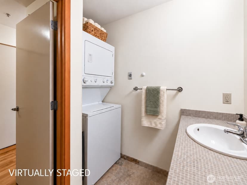 Property photo for 4020 Aurora Avenue N #308, Seattle photo 7