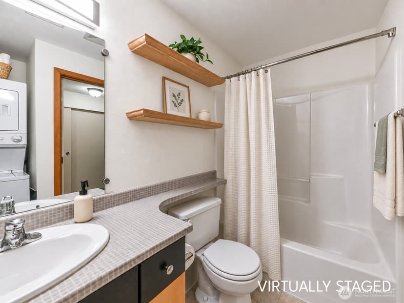 Property photo for 4020 Aurora Avenue N #308, Seattle photo 6