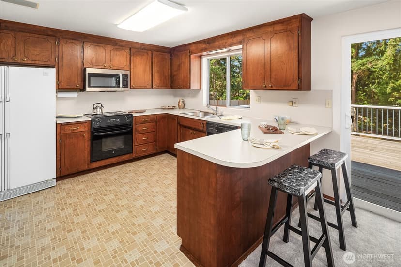 Property photo for 344 S 183rd Street, Burien photo 7