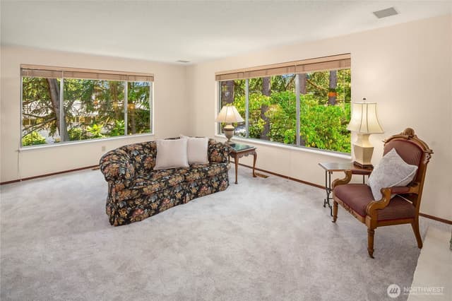 Property photo for 344 S 183rd Street, Burien photo 3
