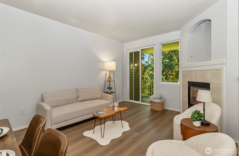 Property photo for 12712 Admiralty Way #F-202, Everett photo 15