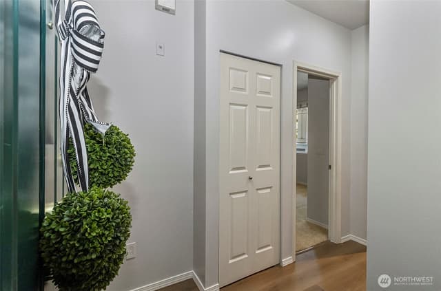 Property photo for 12712 Admiralty Way #F-202, Everett photo 5
