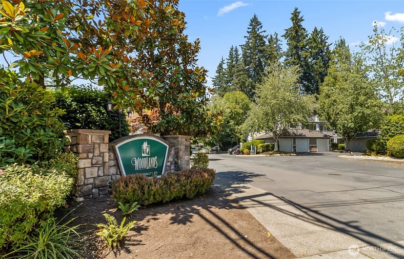 Property photo for 12712 Admiralty Way #F-202, Everett photo 2
