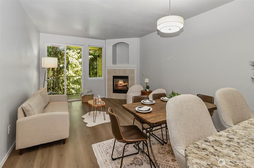 Property photo for 12712 Admiralty Way #F-202, Everett photo 6