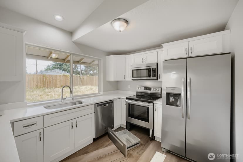 Property photo for 15804 86th Avenue Ct E, Puyallup photo 7