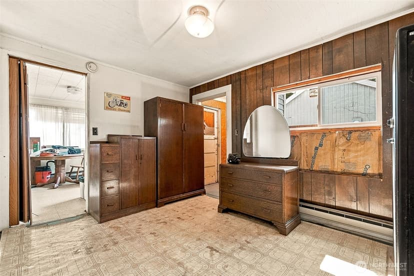 Property photo for 810 N 4th Street, Renton photo 9