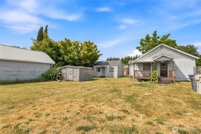 Property photo for 810 N 4th Street, Renton