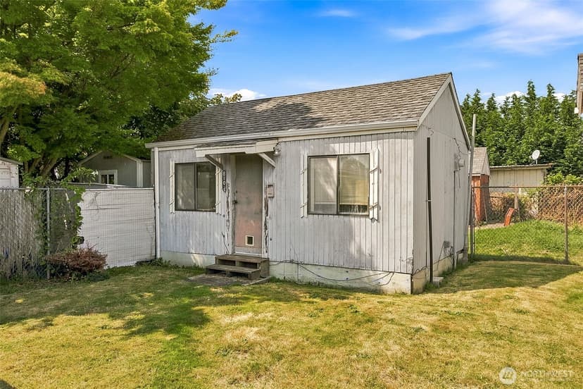 Property photo for 810 N 4th Street, Renton photo 12