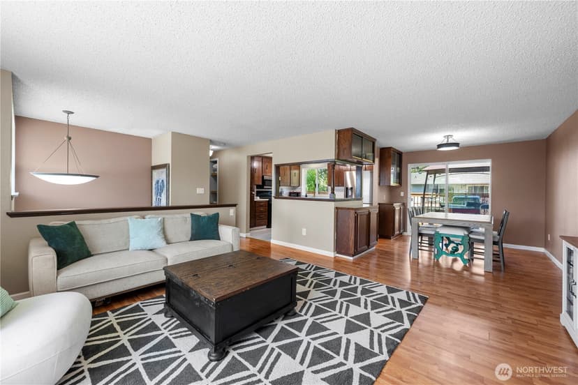 Property photo for 6201 98th Street NE, Marysville photo 7