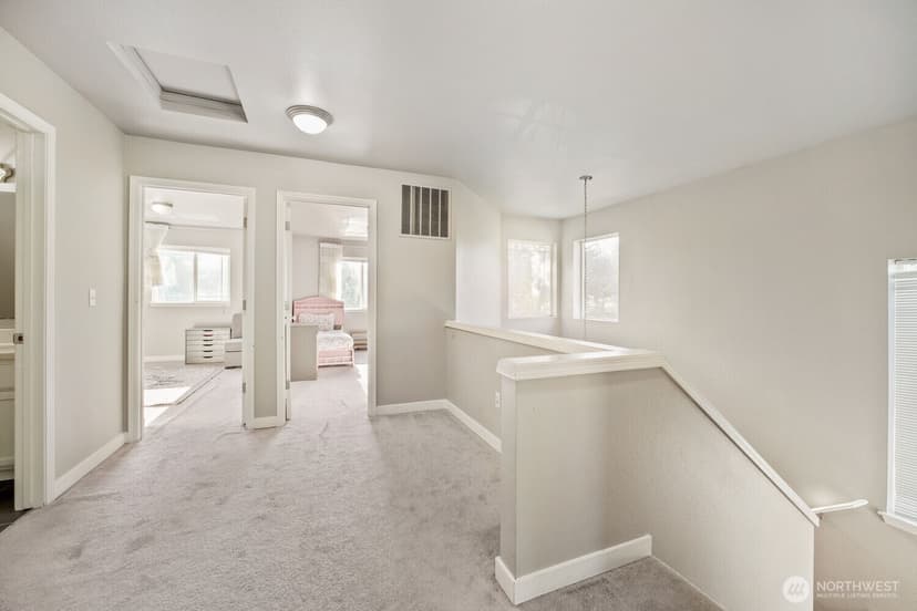 Property photo for 303 Pike Street SE #102, Auburn photo 4