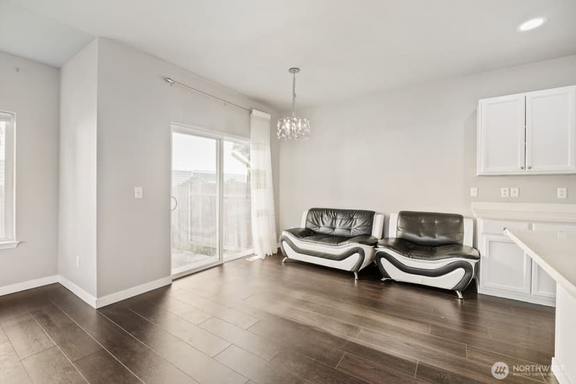 Property photo for 303 Pike Street SE #102, Auburn photo 9