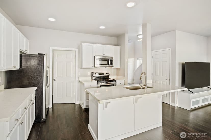 Property photo for 303 Pike Street SE #102, Auburn photo 12