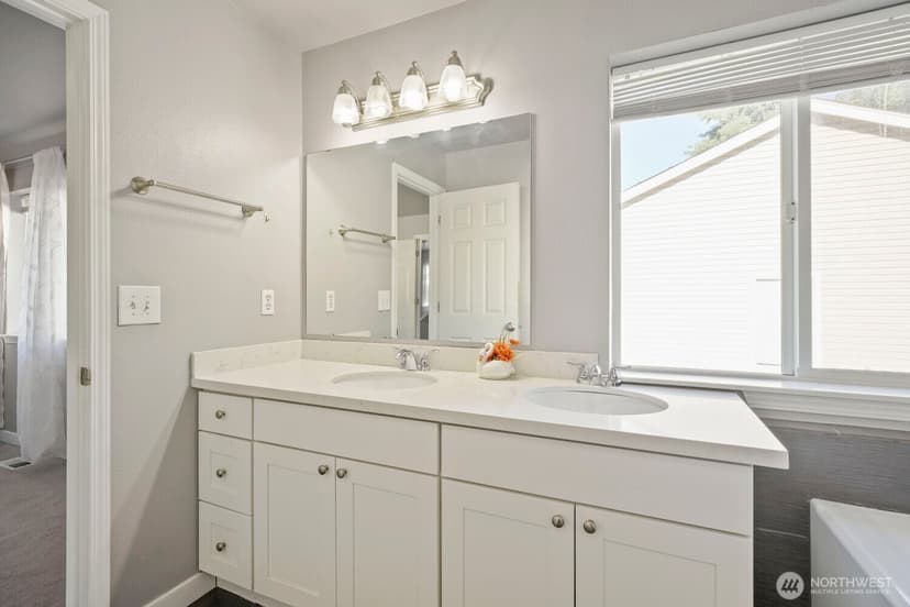 Property photo for 303 Pike Street SE #102, Auburn photo 19