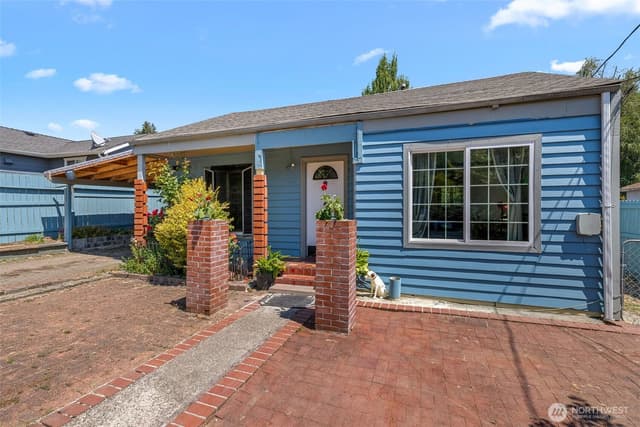 Property photo for 9344 52nd Avenue S, Seattle photo 4