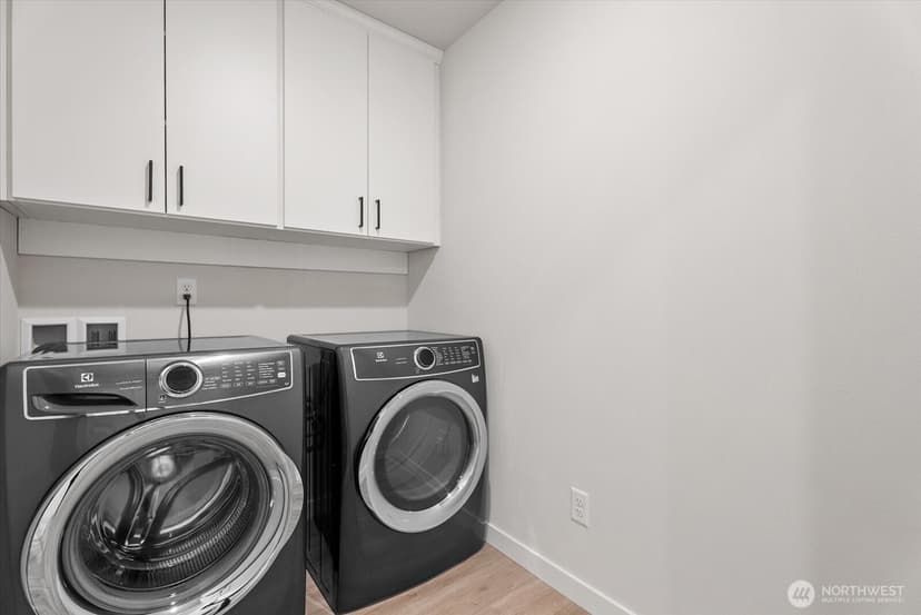 Property photo for 14704 Meridian Avenue N #B, Shoreline photo 25