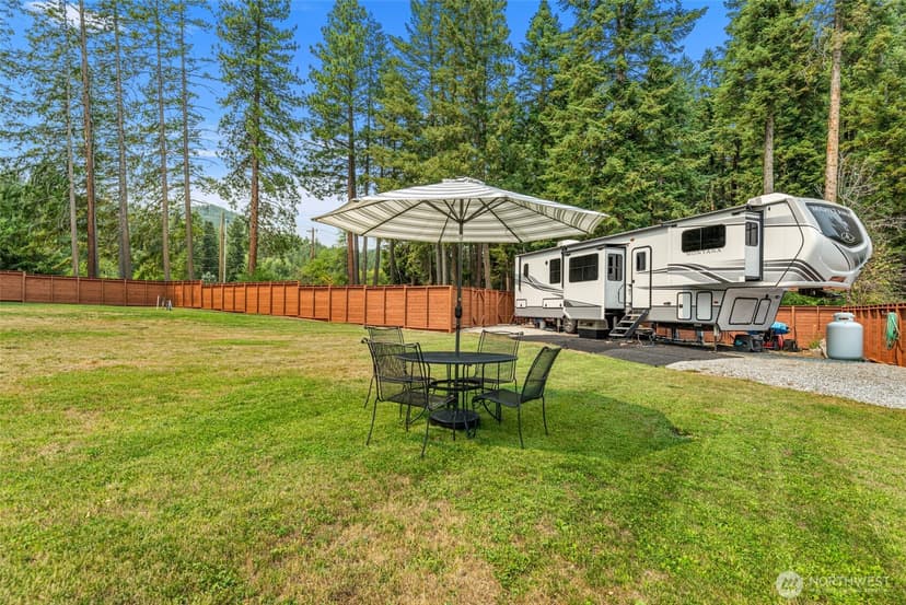 Property photo for 17993 River Road, Leavenworth photo 9