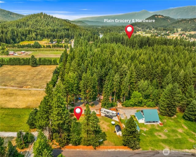 Property photo for 17993 River Road, Leavenworth photo 2