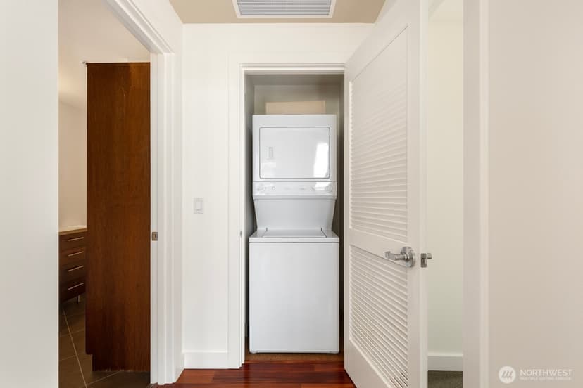 Property photo for 910 Lenora Street #S909, Seattle photo 22
