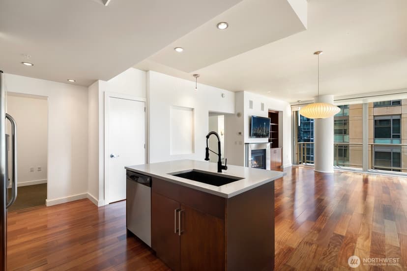 Property photo for 910 Lenora Street #S909, Seattle photo 10