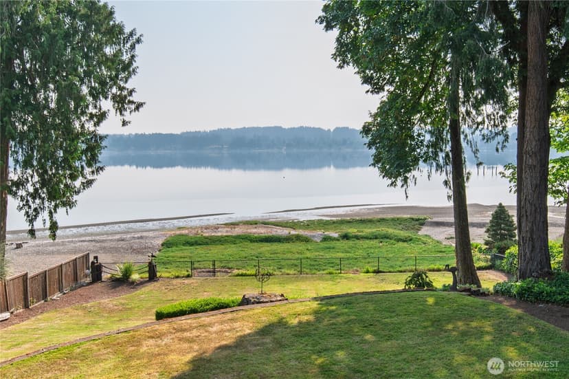 Property photo for 4073 Erlands Point Road NW, Bremerton photo 25