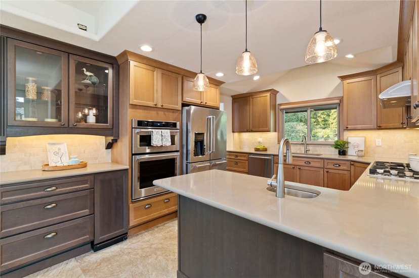 Property photo for 4073 Erlands Point Road NW, Bremerton photo 10