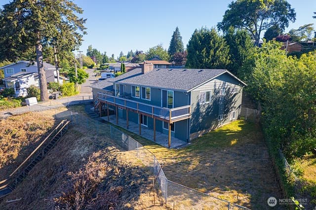 Property photo for 2644 Stevens Drive, Bremerton photo 5